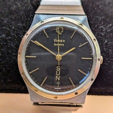 Vintage Timex Q quartz mens