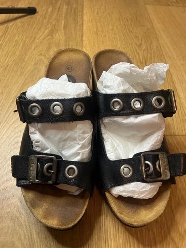 Red dead size 6 - or,