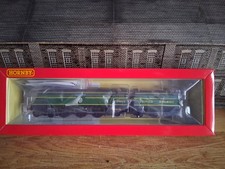 Hornby R30129 BR Battle of