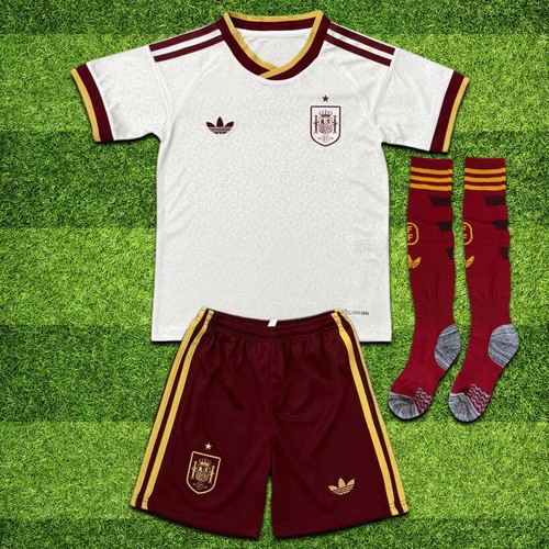 Age spain kids away - |,