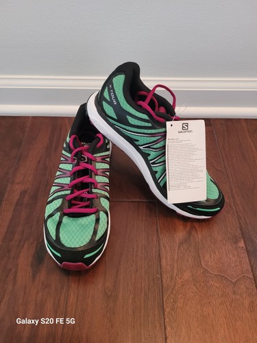 Nwt salomon tour - salomon, w
