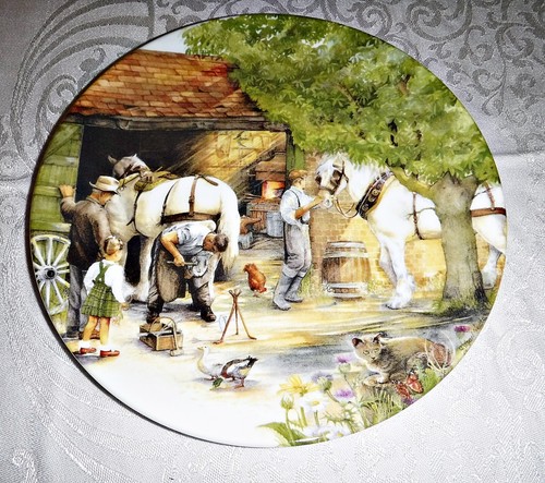 Royal doulton bone china plate - royal,