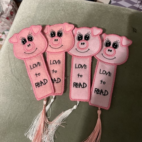 Pig bookmark machine - pig,