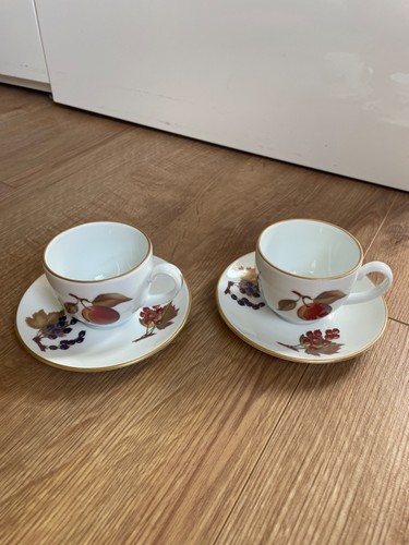 Pair vintage royal - a,