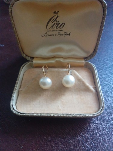 Ciro 9ct faux pearl - pearl, screw