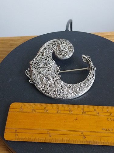 Exquisite antique solid silver - exquisite,