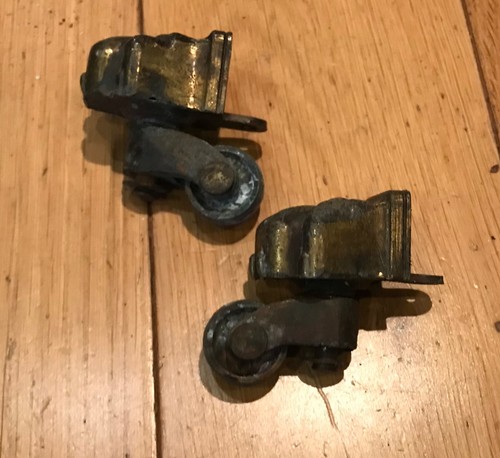 Antique brass claw foot - brass,