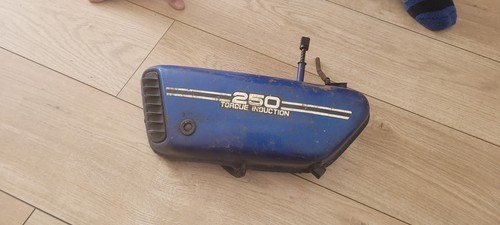 Yamaha rd250 oil tank - oil,