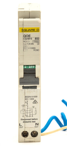 Square qoe132b03 32a rcbo - d,