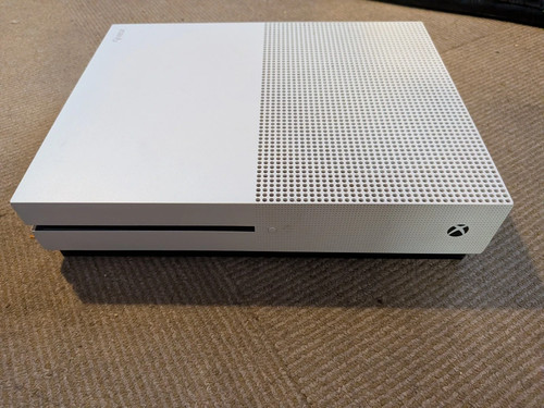 Xbox one 1tb white console - one,