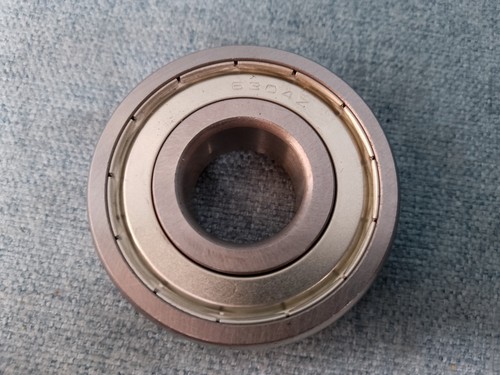 Universal 6304 sealed - 6304, z