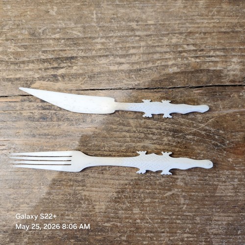 Antique vintage hand carved - hand,