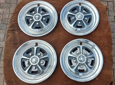 TRIUMPH 2.5PI MK2  STANPART WHEEL TRIMS 576060 + BADGE 624269 SET OF 4 VG USED!!