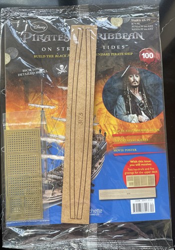 Hachette build the pirates - build, of
