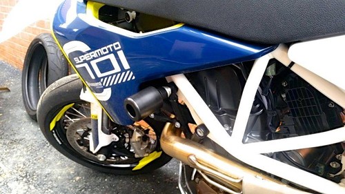 Husqvarna 701 supermoto crash - husqvarna,