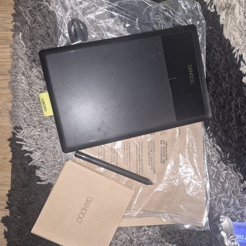 Wacom bamboo drawing tablet - bamboo,