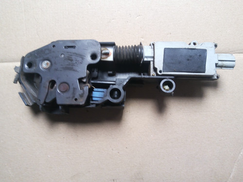 Freelander boot lock - 1,