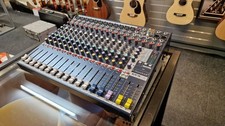 Soundcraft EFX12 Mixer with Lexicon 24bit Digital Effects with Flight Case