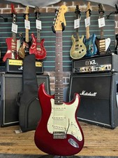 Fender Classic Player '60s Stratocaster Candy Apple Red 2011 Electric Guitar
