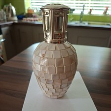 Ashleigh & Burwood Premium