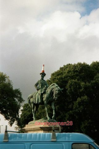 Photo memorial statue of - photo,