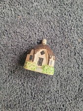 DEVONMOOR UMBRELLA COTTAGE