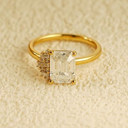 Emerald cut diamond - 2.50, ct