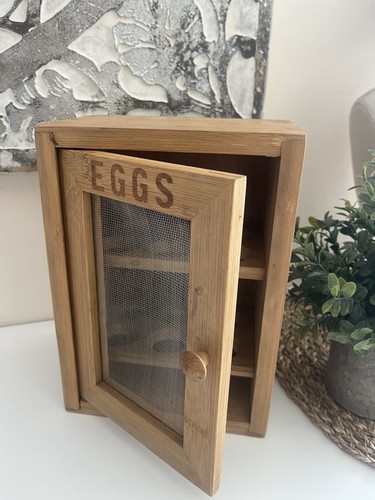 Vintage style wooden egg - wooden,