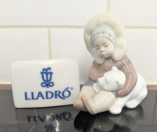 Lladro figurine eskimo child - figurine,