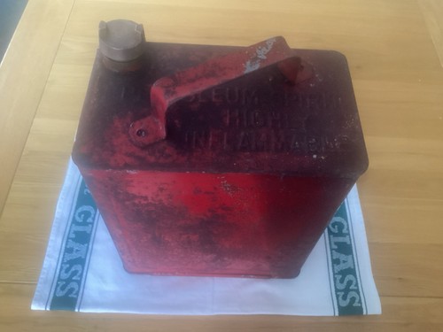 Vintage gallon petrol tin - 2,
