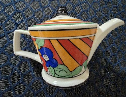 Clarice cliff inspired - cliff,