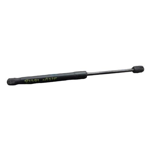Audi bonnet struts line - audi,