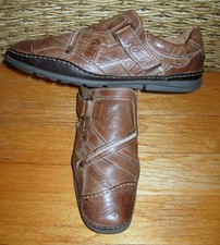 AM SHOE COMPANY MEN'S BROWN
