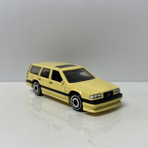 Hot wheels custom wheel swap - wheel,