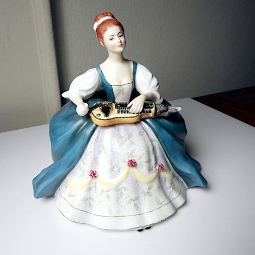 Royal doulton lady musicians - royal,