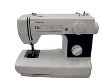 SINGER 3515 Electric Sewing Machine Compact & Versatile - H07