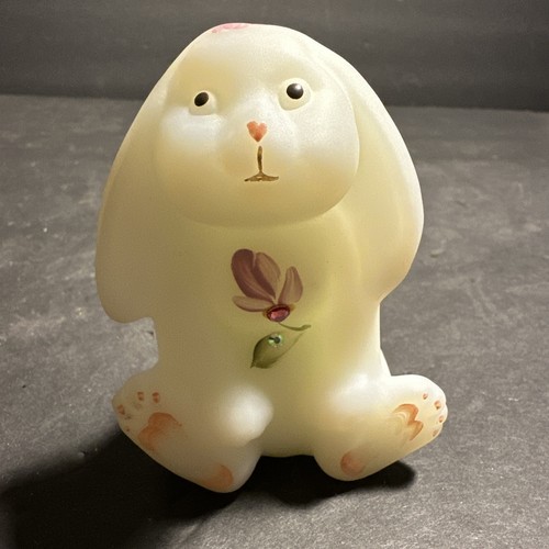 Fenton swarovski crystals luv - fenton,