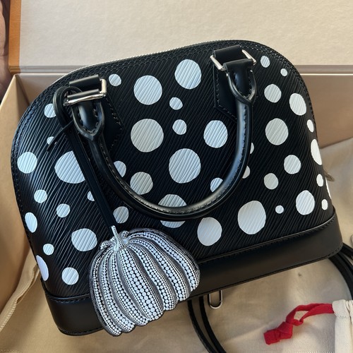 Louis vuitton yayoi kusama - x,