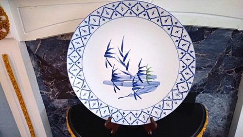 White blue glossy ceramic - &,