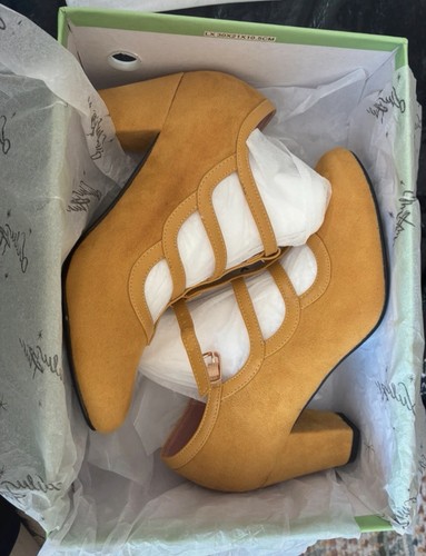 Lulu hun gillian heels in - |,