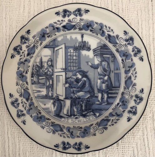 Delft blue plate - 8”,