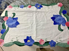 VINTAGE WHITE COTTON FLORAL