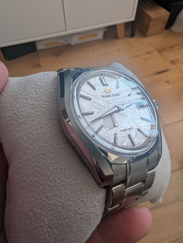 Grand seiko sbga413g spring - seiko,