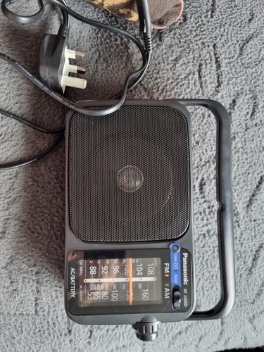Panasonic 2400d portable - panasonic, rf-2400d