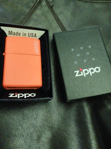 Zippo lighter orange finish - lighter,