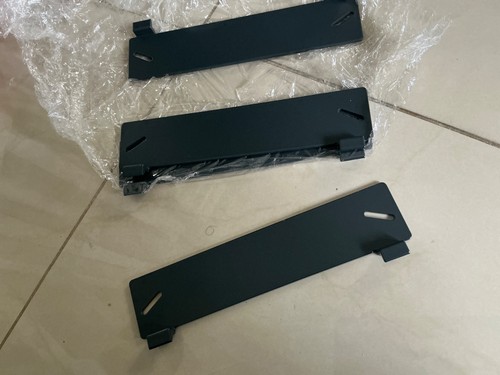 Vertical wall bracket mounting - vertical,