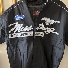 Vintage Ford Mustang Racing