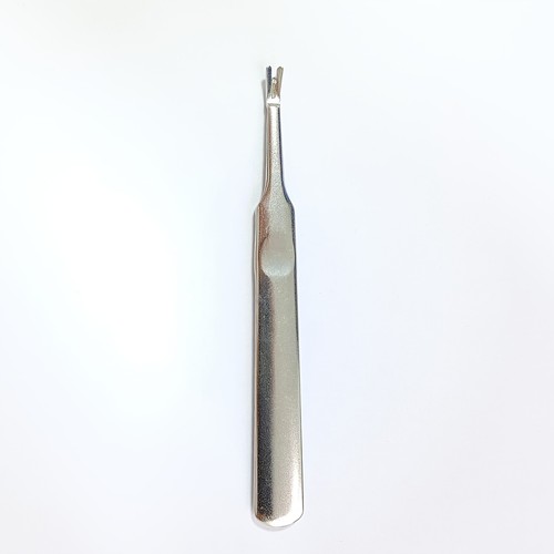 Cuticle pusher remover trimmer - remover,