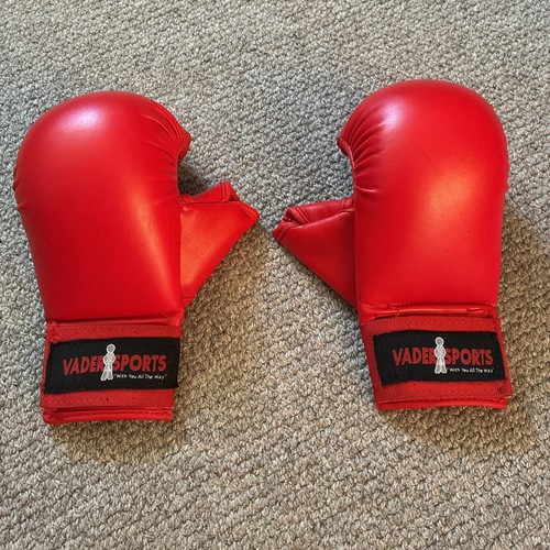 Vader sports red karate mitts - sports,