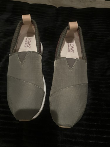 Tom wear good slip on - tom’s,
